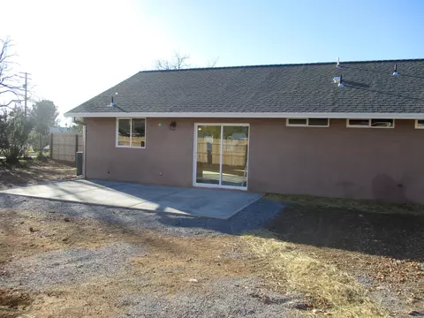 1045 Deodar Way, Redding, CA 96003 photo 25