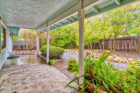 5550 Trish Ct, Redding, CA 96003 photo 37