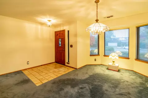 5550 Trish Ct, Redding, CA 96003 photo 10