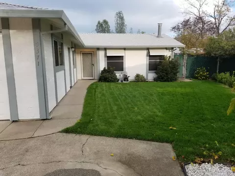 5371 Stonethrow Ct, Redding, CA 96003 photo 2