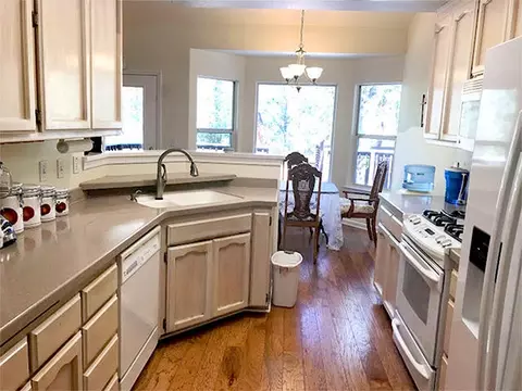 519 Reddington Dr, Redding, CA 96003 photo 8