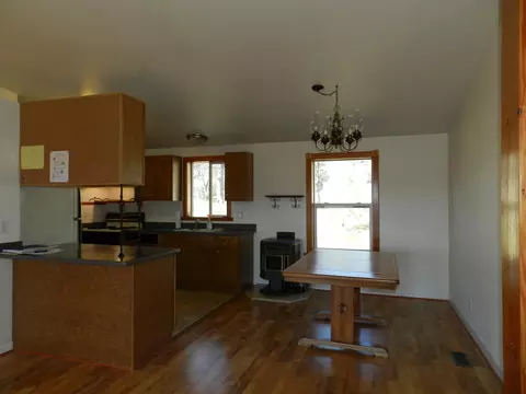 12489 Squirrel Ln, Whitmore, CA 96096 photo 5
