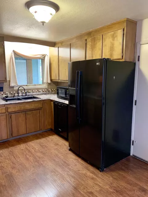 1755 Mesa St, Redding, CA 96001 photo 6