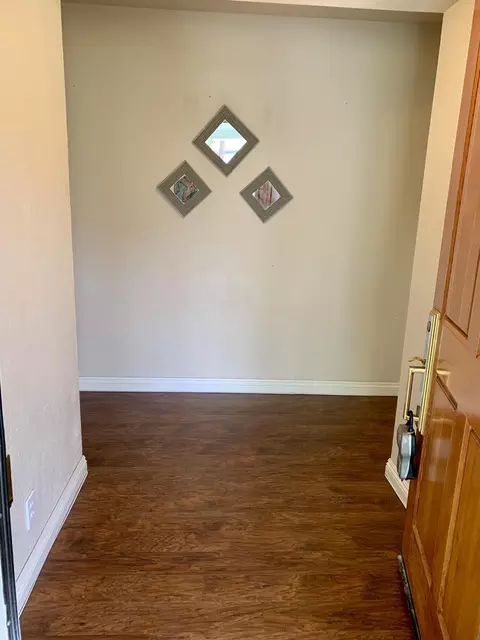 1755 Mesa St, Redding, CA 96001 photo 2