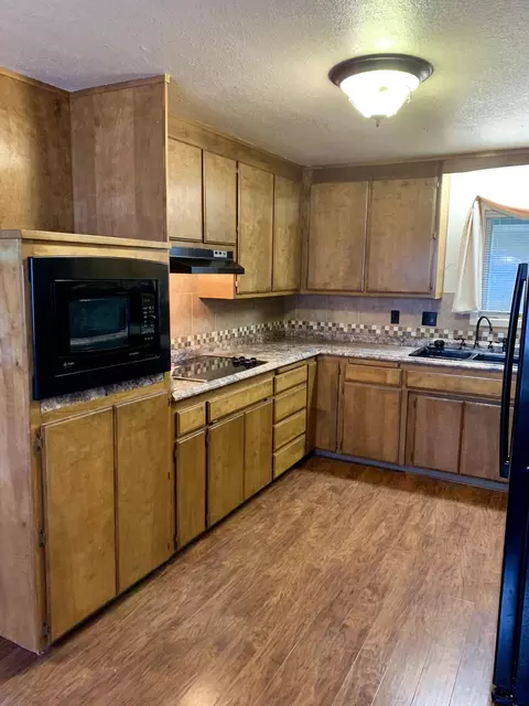 1755 Mesa St, Redding, CA 96001 photo 5