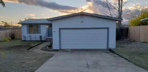 866 Redwood, Redding, CA 96003 photo 3