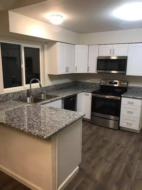 866 Redwood, Redding, CA 96003 photo 13