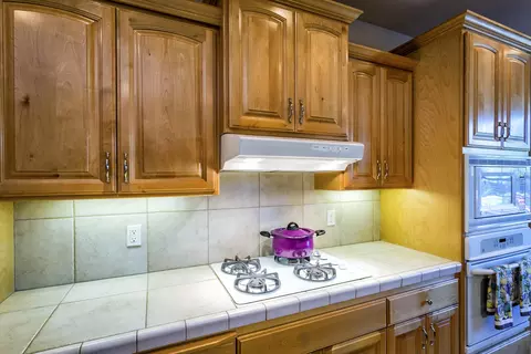 508 Casa Buena St, Redding, CA 96003 photo 7