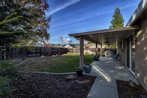 508 Casa Buena St, Redding, CA 96003 photo 26