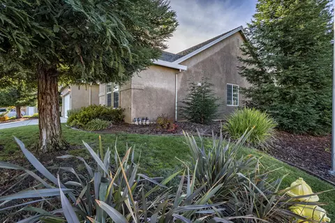 508 Casa Buena St, Redding, CA 96003 photo 29