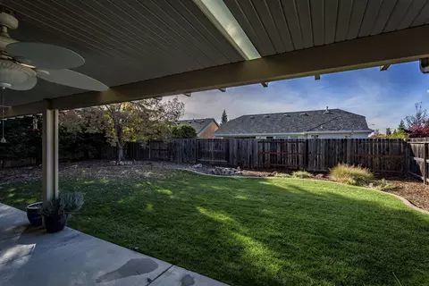 508 Casa Buena St, Redding, CA 96003 photo 22