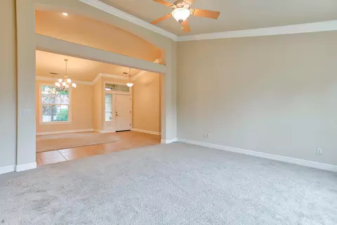 4599 Eel Ct, Redding, CA 96002 photo 2