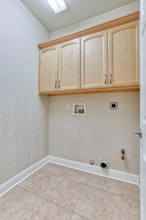 4599 Eel Ct, Redding, CA 96002 photo 17