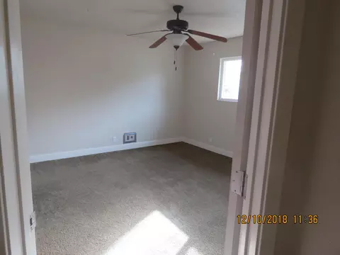 2143 Galaxy Way, Redding, CA 96002 photo 3