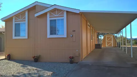 828 Butternut Trl, Redding, CA 96003 photo 3