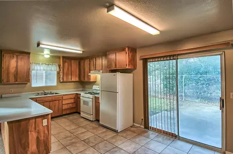 1844 Henry Ave, Redding, CA 96001 photo 8