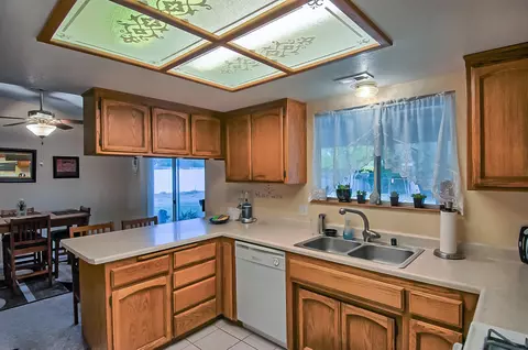 3650 Lake Forest Dr, Redding, CA 96003 photo 10