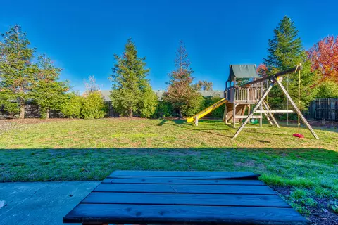 2662 Rhinestone Way, Redding, CA 96001 photo 41