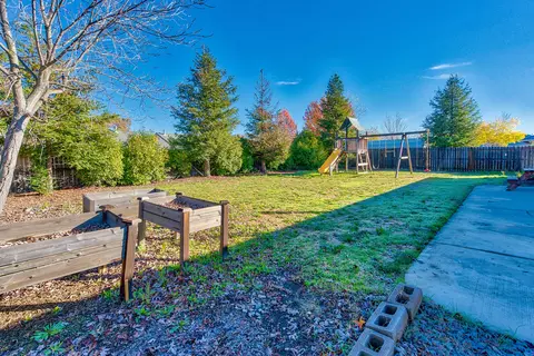 2662 Rhinestone Way, Redding, CA 96001 photo 36