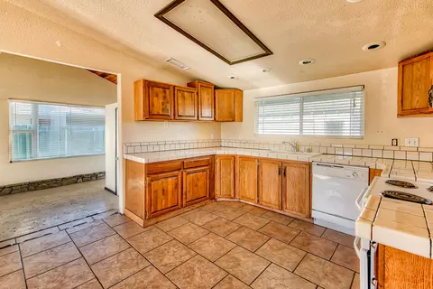 5758 Cascade Dr, Redding, CA 96003 photo 5