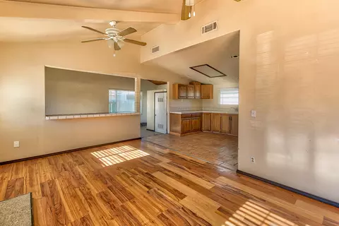 5758 Cascade Dr, Redding, CA 96003 photo 3