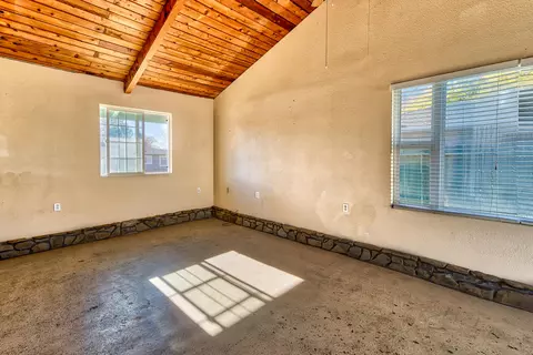 5758 Cascade Dr, Redding, CA 96003 photo 6