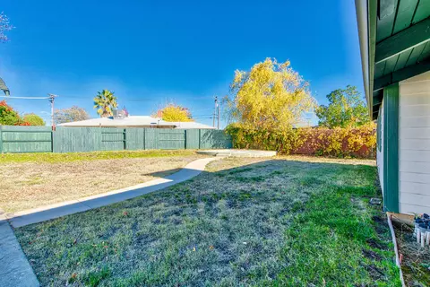 5758 Cascade Dr, Redding, CA 96003 photo 14