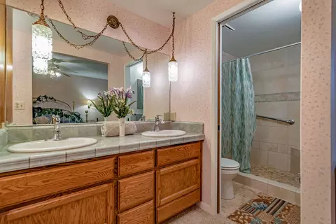 2522 Clara Ct, Redding, CA 96002 photo 13