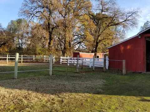 10657 Oak Run Rd, Oak Run, CA 96069 photo 28