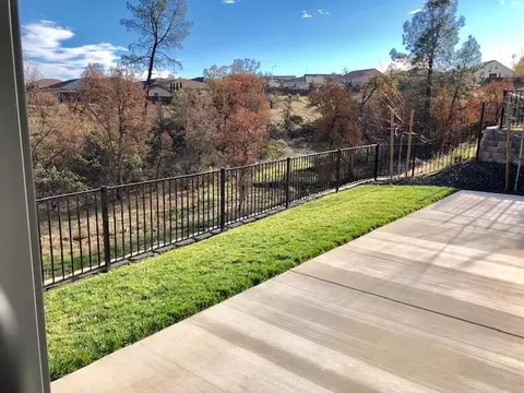 223 Mill Valley Pkwy, Redding, CA 96003 photo 8
