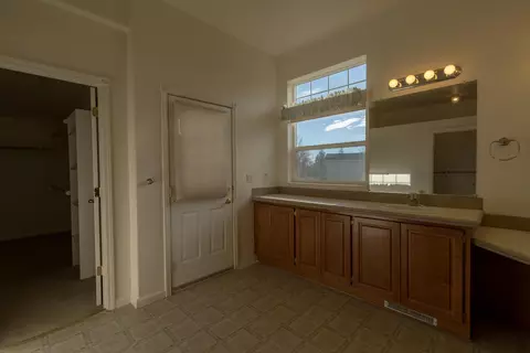 11707 Homestead Ln, Redding, CA 96003 photo 22
