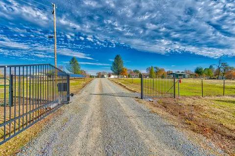 11707 Homestead Ln, Redding, CA 96003 photo 43