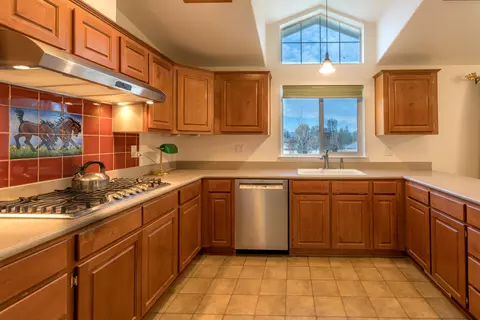 11707 Homestead Ln, Redding, CA 96003 photo 11
