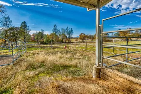 11707 Homestead Ln, Redding, CA 96003 photo 48