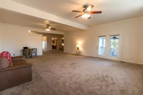 11707 Homestead Ln, Redding, CA 96003 photo 9