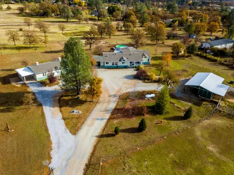 11707 Homestead Ln, Redding, CA 96003 photo 46