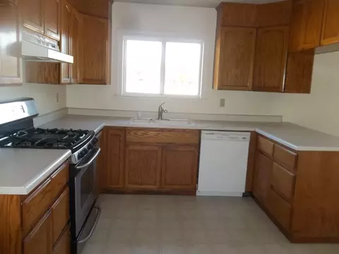 13584 Patricie, Red Bluff, CA 96080 photo 4