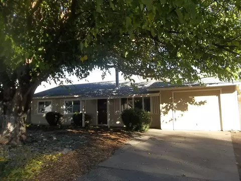 13584 Patricie, Red Bluff, CA 96080 photo 1