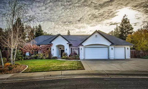 4862 Clark River Dr, Redding, CA 96002 photo 1