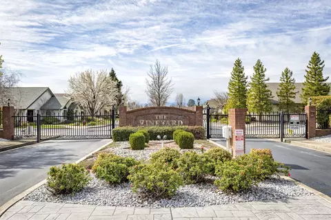 1728 Vera Cruz Trl, Redding, CA 96003 photo 4