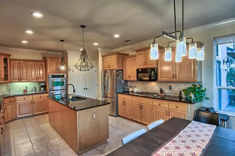 15470 Middletown Park Dr, Redding, CA 96001 photo 11