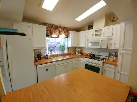 416 Mammoth Path, Redding, CA 96003 photo 13