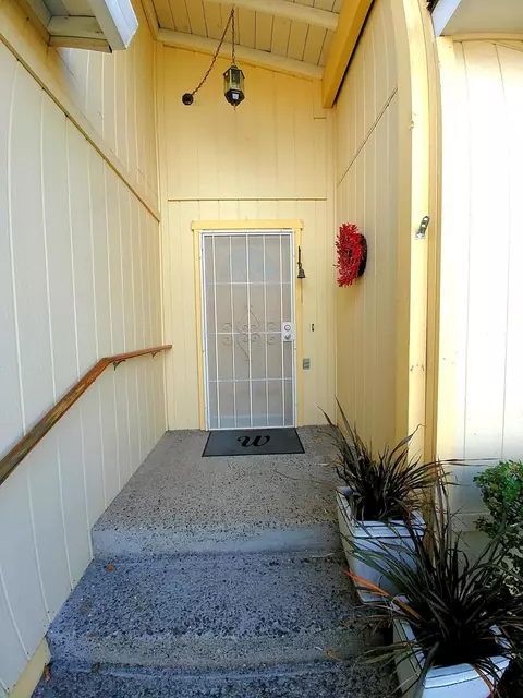 416 Mammoth Path, Redding, CA 96003 photo 3