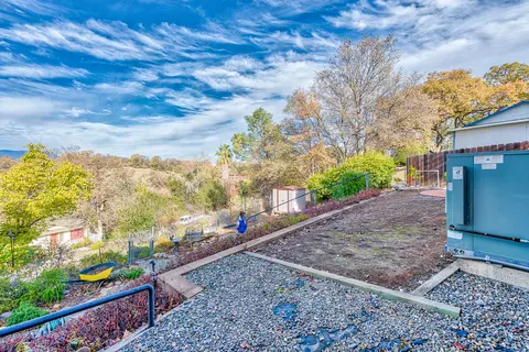 3410 Topaz Ct, Redding, CA 96001 photo 19