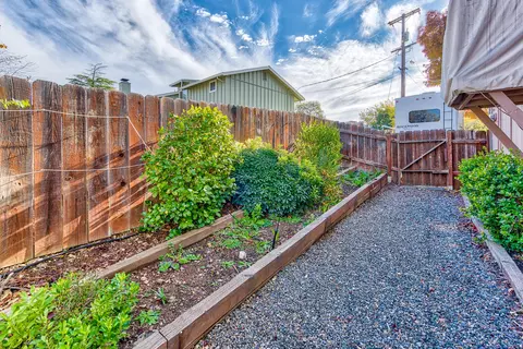 3410 Topaz Ct, Redding, CA 96001 photo 21