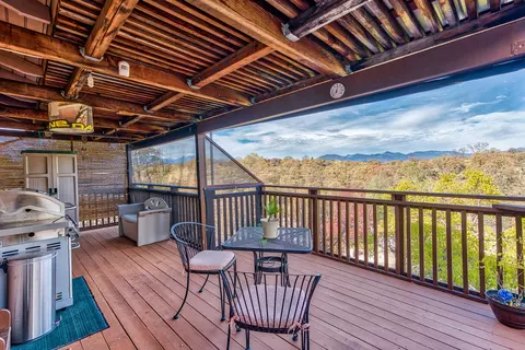 3410 Topaz Ct, Redding, CA 96001 photo 1