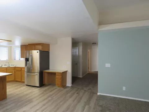 861 Spaniel Dr, Redding, CA 96003 photo 3