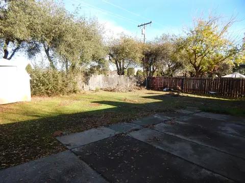 2126 Saturn, Redding, CA 96002 photo 30