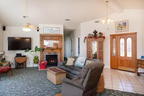 14505 Oak Meadow Dr, Red Bluff, CA 96080 photo 2