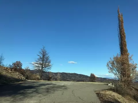 15361 Mountain Shadows Dr, Redding, CA 96001 photo 5